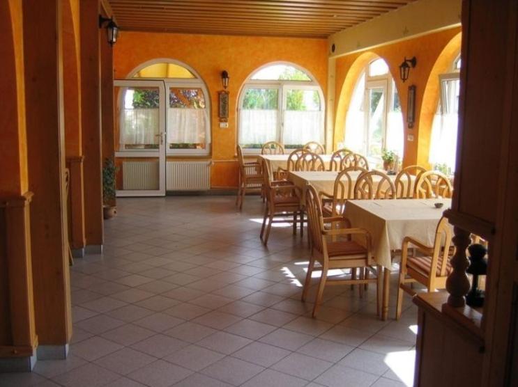 Sziget Hotel&Restaurant Tarjan ภายนอก รูปภาพ